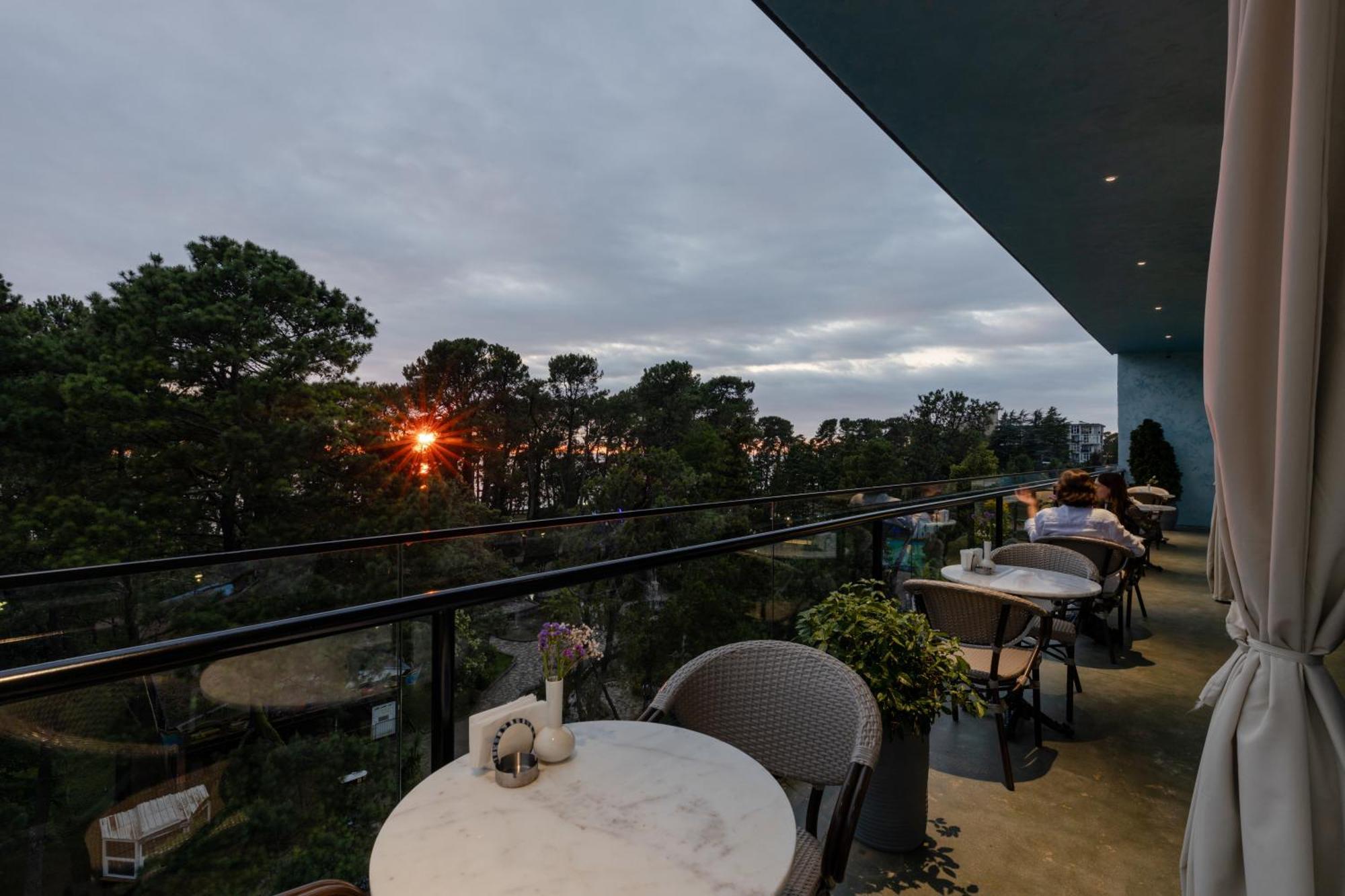 Kobuleti Garden Inn Екстер'єр фото